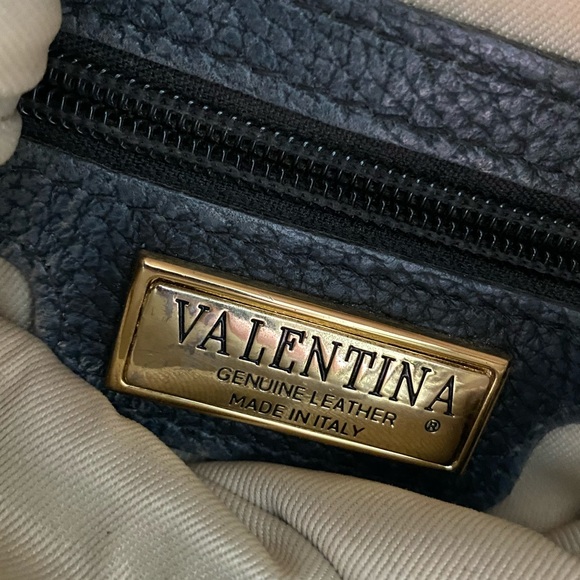 Black Genuine Leather Purse - Picture 4 of 6